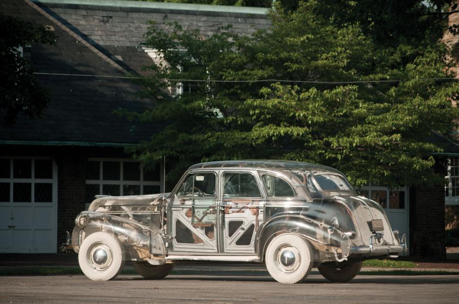  Pontiac Plexiglas Deluxe Six Ghost Car 1939 года  (фото 21 из 21)